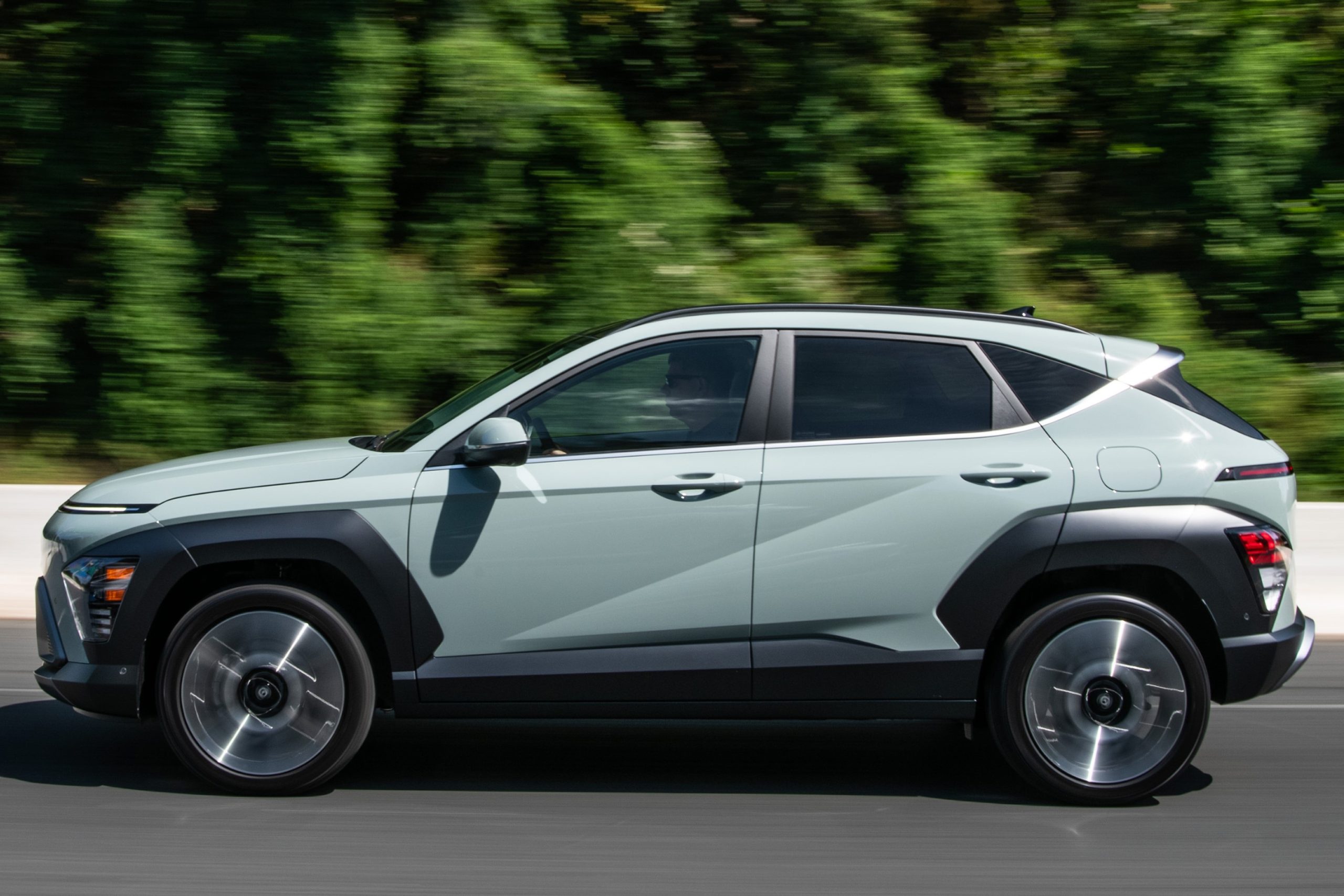 Kona Hybrid Vista Lateral Direita
