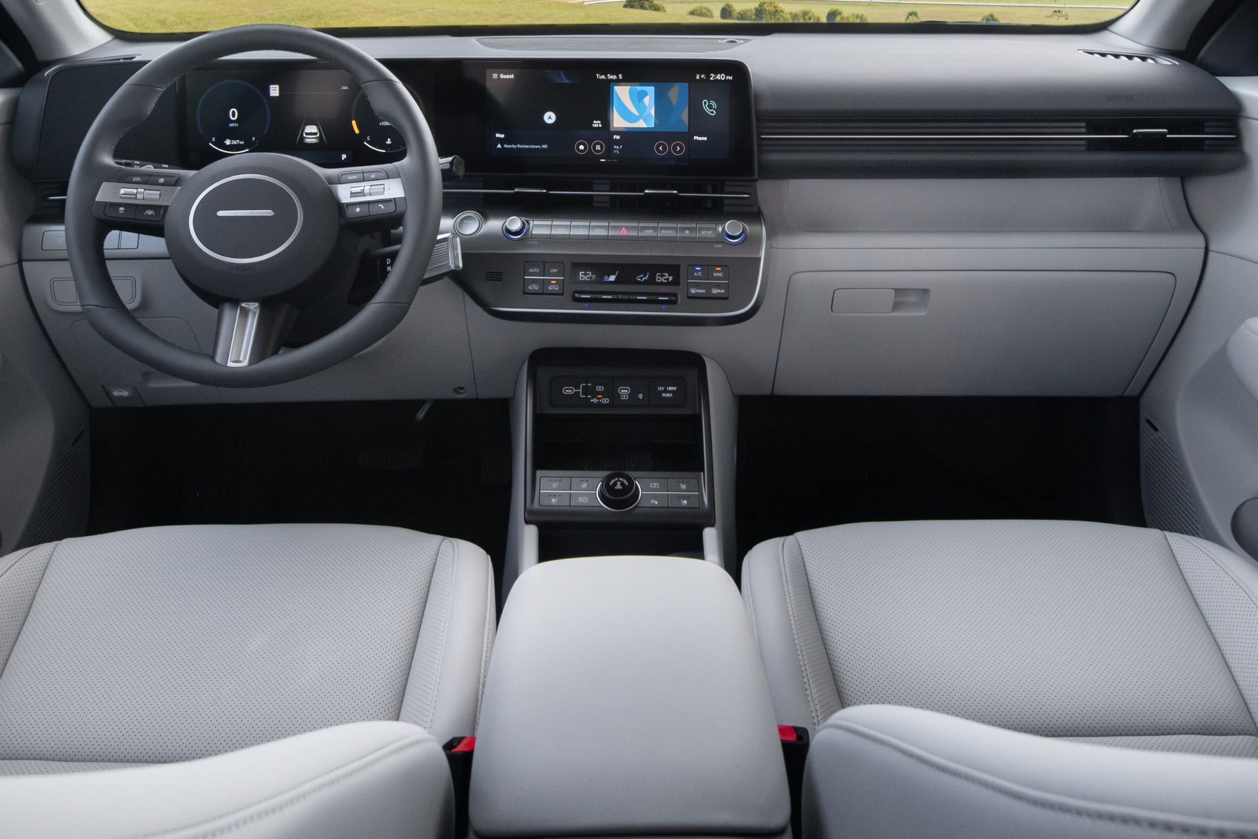 Kona Hybrid Vista Interior