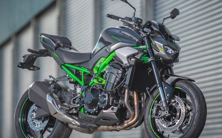KAWASAKI Z900 2026